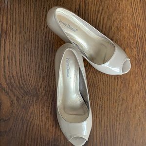 Women’s High Heel Shoes